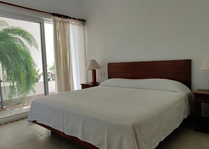 Apartment Tortugas - Rooms With Ac And Great Pool At 5 Min From Carrizalillo Beach And Benito Juarez Bulevard