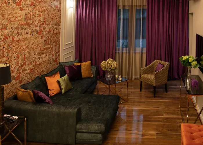 Hotel Capital With Private Wellness