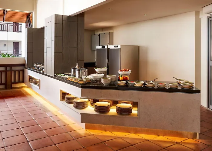 Doubletree By Hilton Damai Laut
