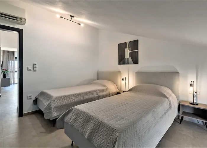 Valla Family Apartments And Rooms