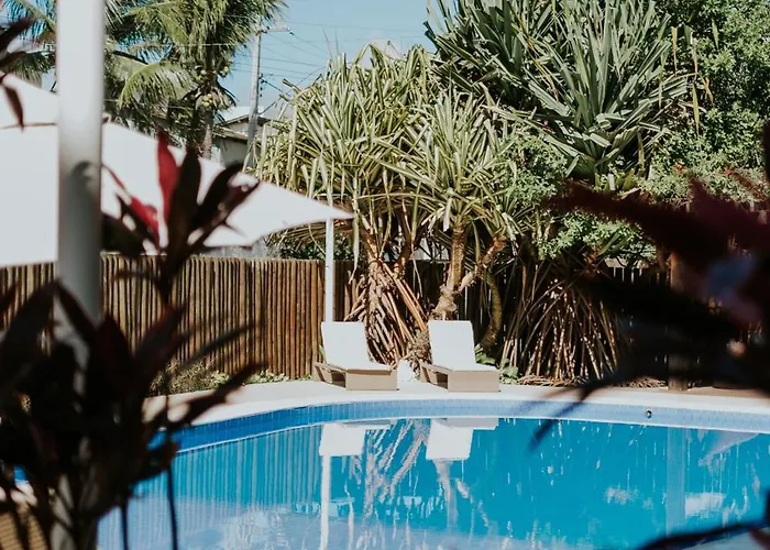 Wave Suites Hotel & Lounge Bar