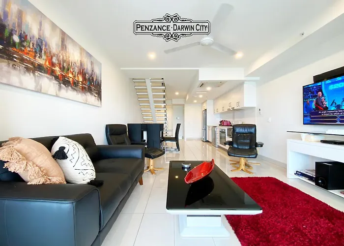 “Penzance” Great Location & Views At Penthousepads