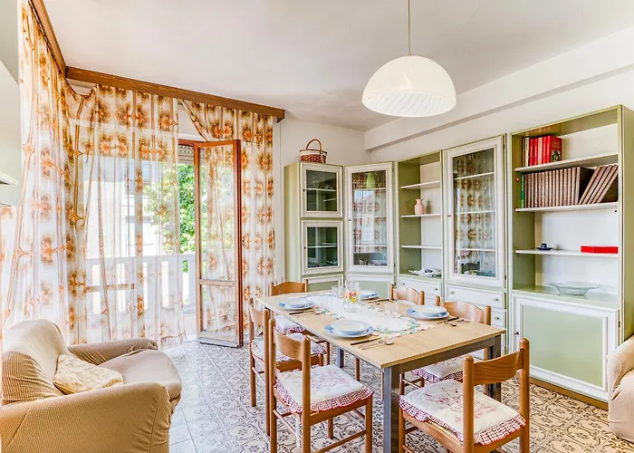 Casa Arno 500M From Beach - Happy Rentals
