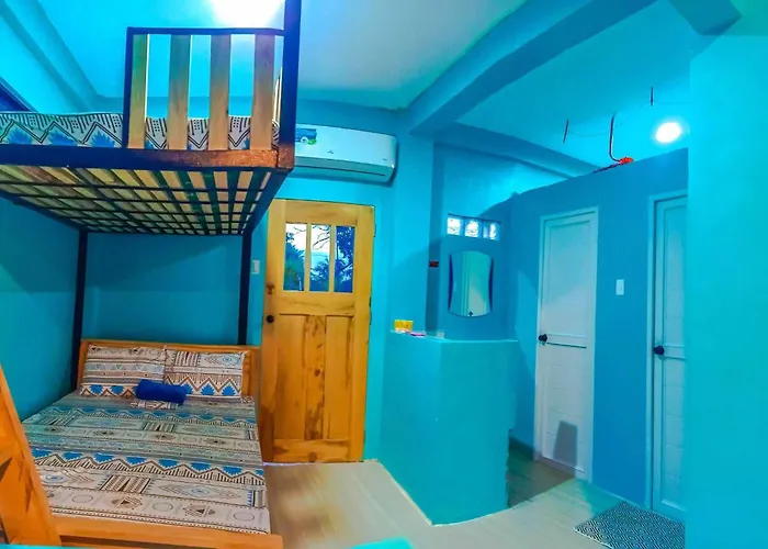 Smallfry'S Beach Resort