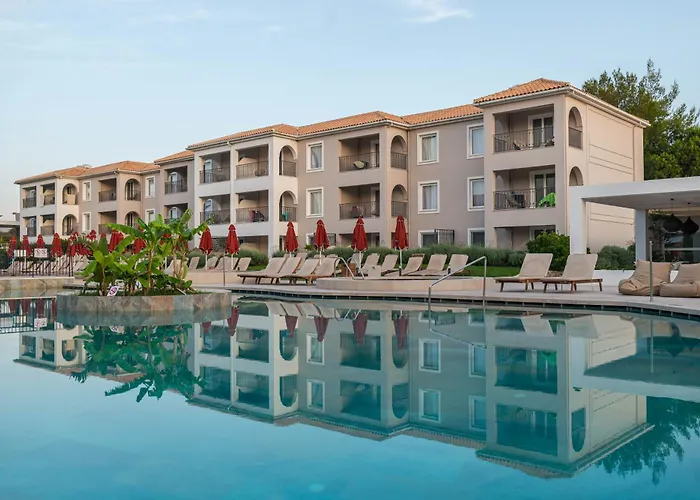 Bitzaro Grande Hotel & Suites