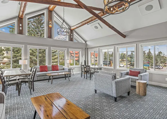 Basecamp Lodge Canmore