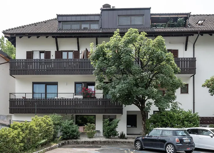 Dianthus Apartment