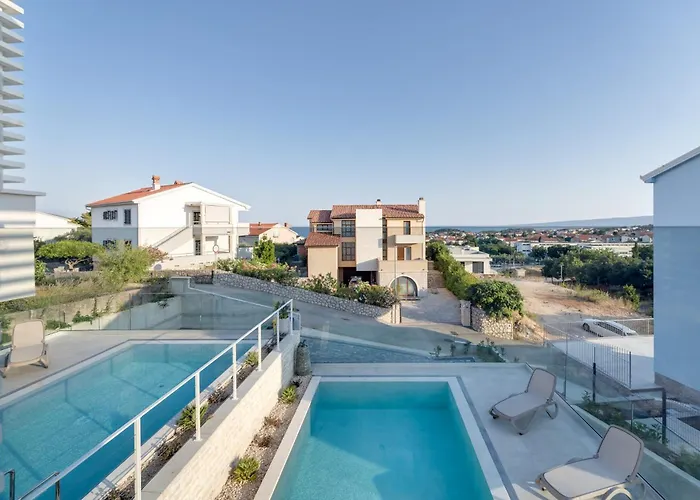 Luxury Semidetached Villa Smokva 1 - Near The Center And Sea - By Traveler Tourist Agency Krk