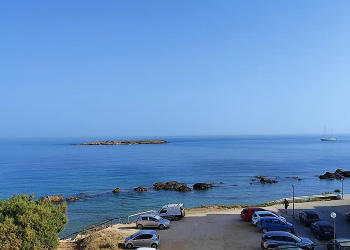 Thalia Apartments Chanla