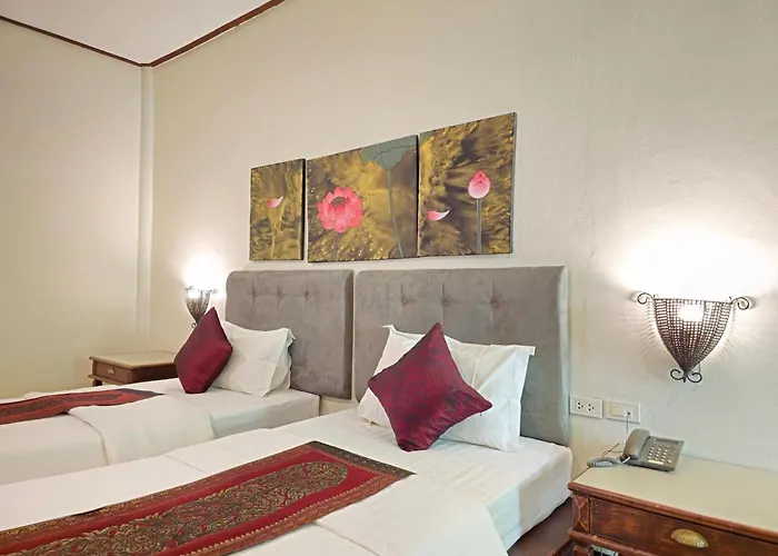 Baan Panwa Resort