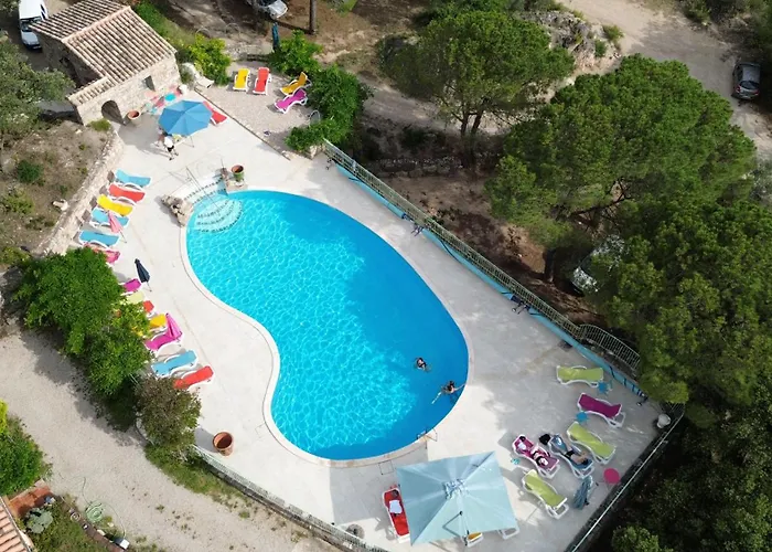 Hotel Les Hauts De Moureze