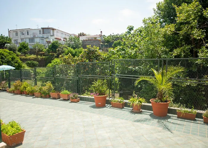 Villa Dei Sogni - Aparthotel Ischia Ponte