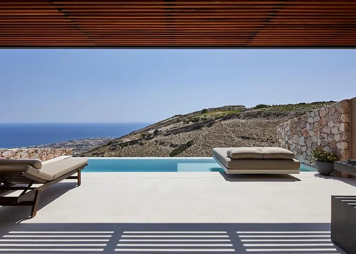 Santorini Sky, The Retreat