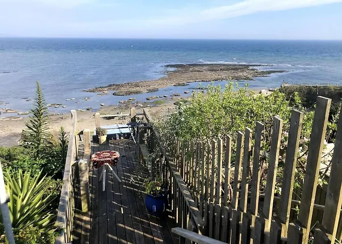 Lyme Clifftop Hideaway