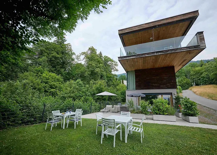 Klimatisiert! Luxus Design Apartment Mit Panoramafenster - See - & Waldblick, Wechselnde Kunst Zum Erwerb