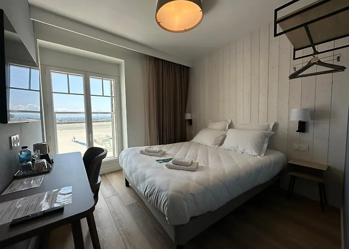 Hotel De La Baie