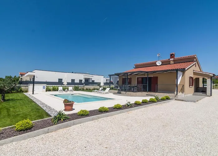 Casa Lumi