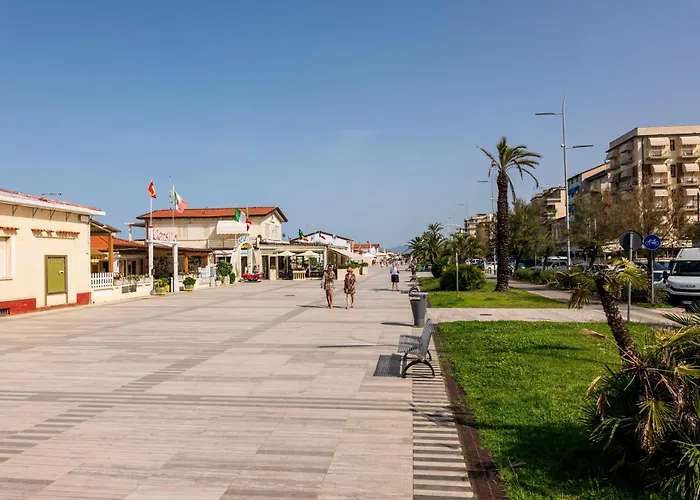 Versilia Residence - Fronte Mare