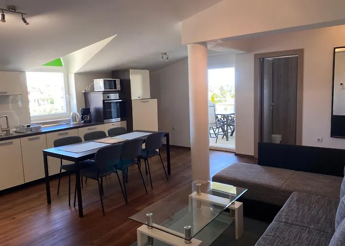 Villa Livi - Luxury Sea View Appartments