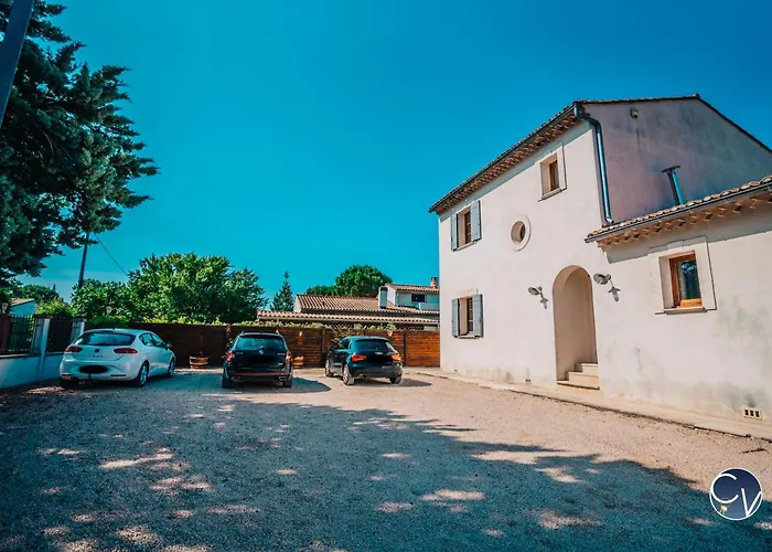 Villa Le Thor Piscine Billard Sauna Et Jacuzzi