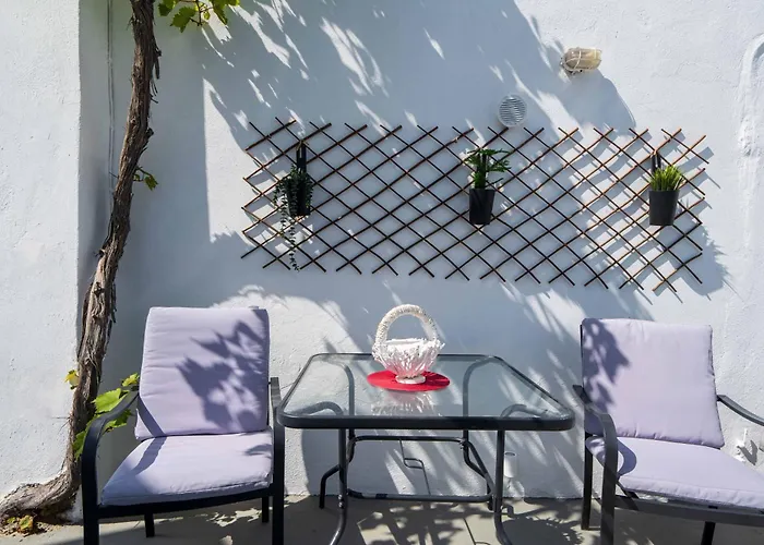 Santorita Suites