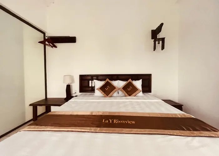 La Y Riverview