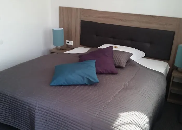Appart-Hotel, Einsteinstrasse