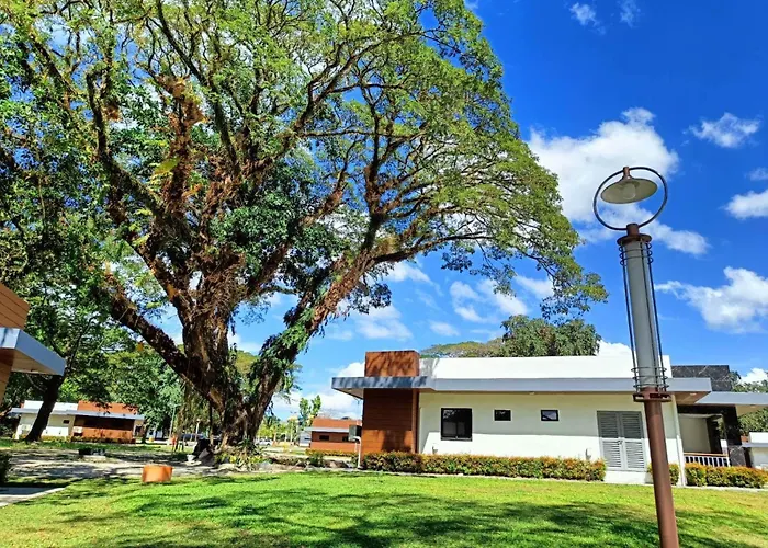 Aurora Villas And Cabin Resort