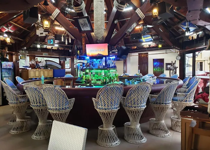Palm Tree Resort And Restaurant