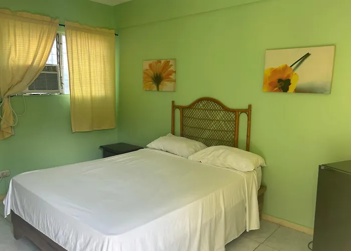 Coco Hotel And Hostel