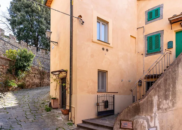Guesthost - Castagneto Carducci - Central And Bright Flat