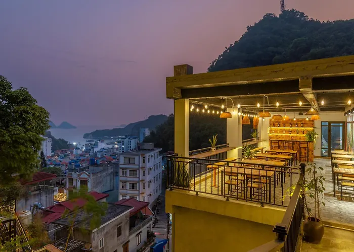 Cat Ba Xanh Spring Garden Hotel