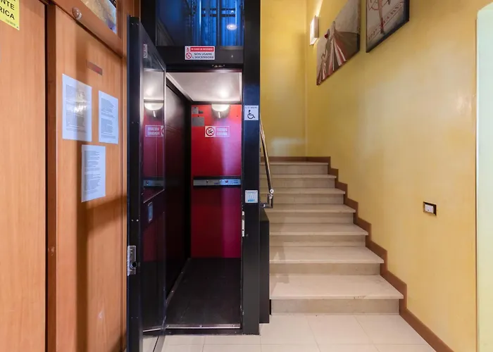 Albergo Nuova Aurora - Free Parking & Breakfast