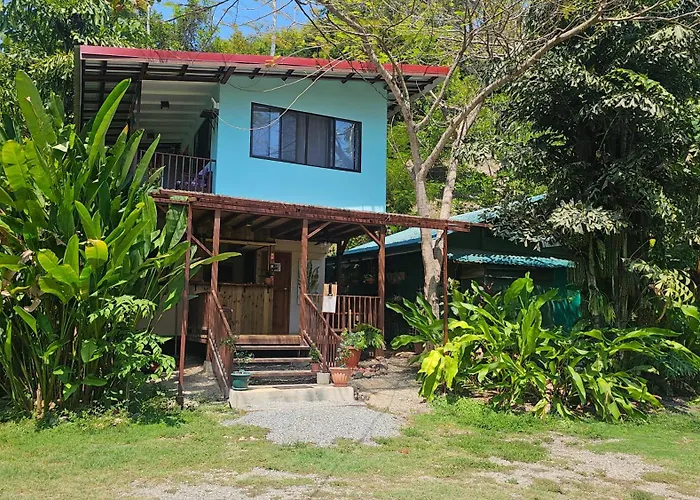 Bamboo River House And Hotel