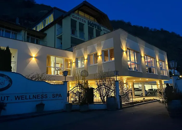 Gartenhotel & Weingut Pfeffel Duernstein