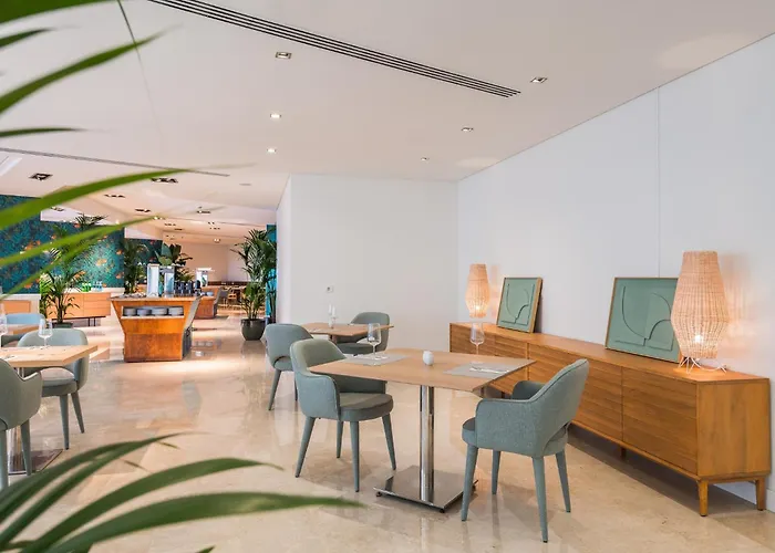Sesimbra Oceanfront Hotel - Preferred Hotels And Resorts