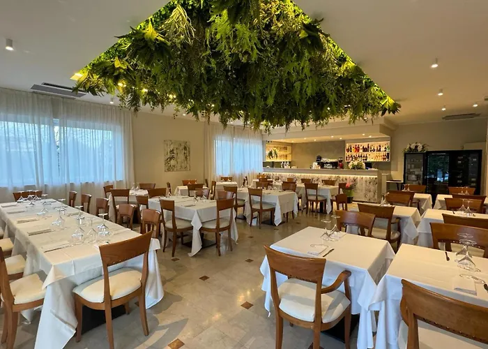Hotel Dore