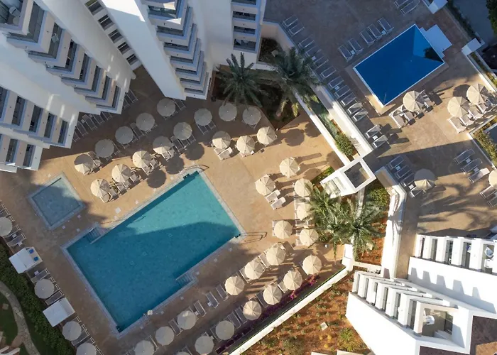 Hipotels Bahia Grande Aparthotel
