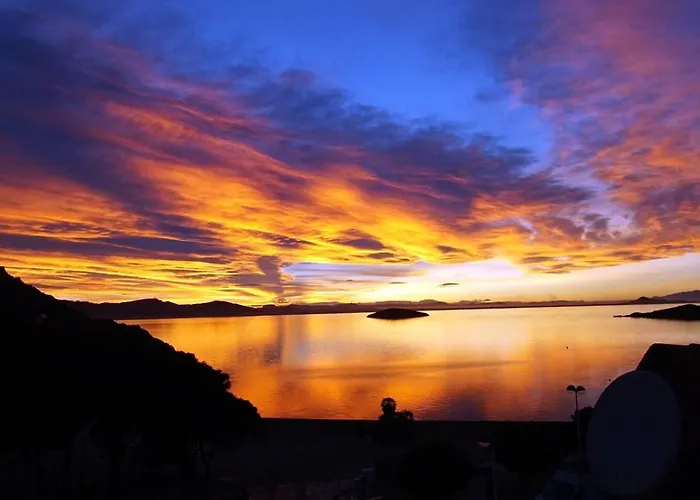 NIDO DEL AMOR deluxe 1a linéa Terraza Indoorpool Wifi Aire Netflix 10 metros a Cala del Pino