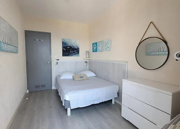Maison Pieds Dans L Eau St Florent