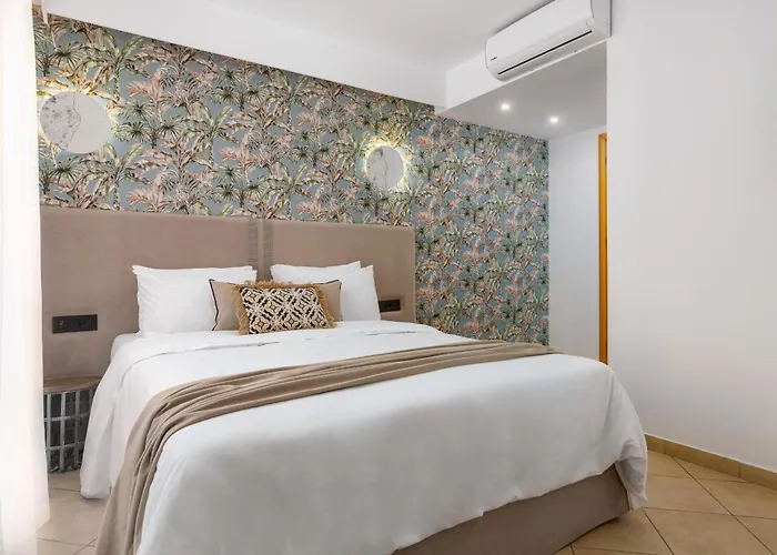 Diana Art Boutique Hotel