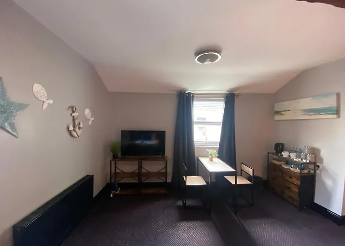 Bay View Rooms At Mentone Hotel