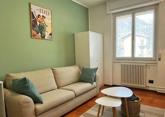 Cozy & Budget Apartment Near The Beach