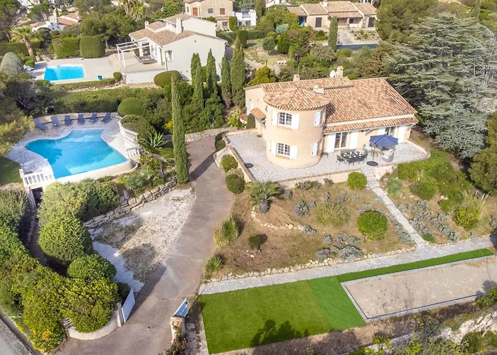 Holiday Home L'Escarpe Des Arbousiers By Interhome