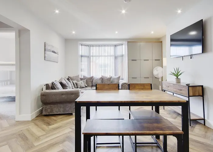 Ashley Road Apartment 2