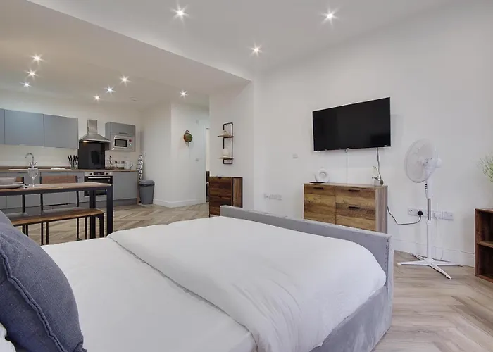 Ashley Road Apartment 1