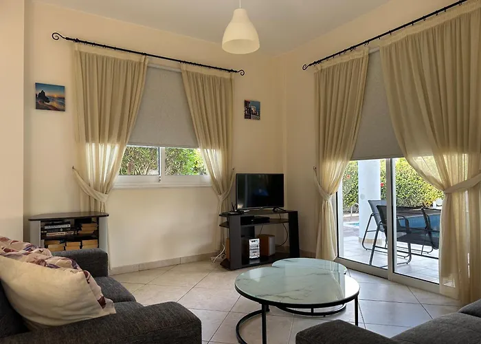 Villa Demetra, Coral Bay