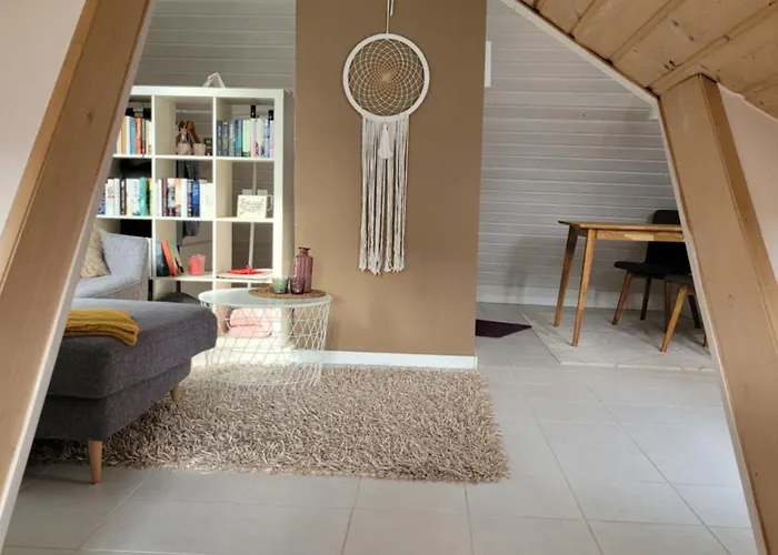 Zentrale Dachwohnung In Sha