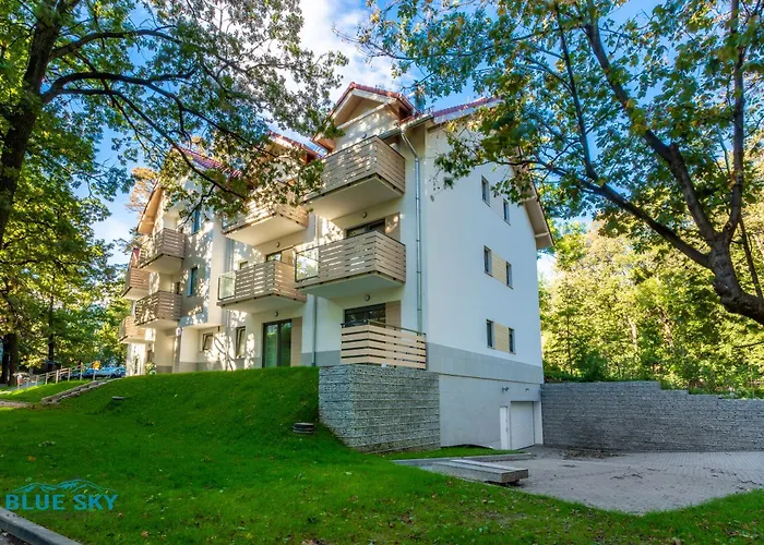 Apartamenty Bluesky: Tranquil Karpacz Center Retreat