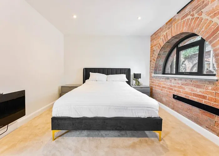 Stunning 1 Bed Apartment In Burton-On-Trent